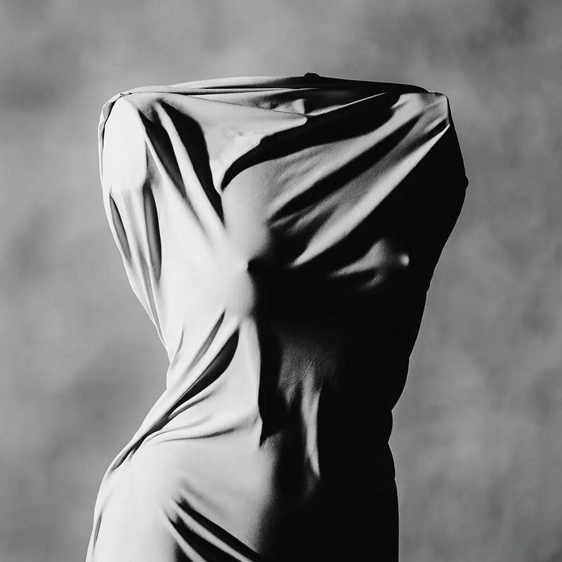 photos-people-editorial-portraits · Couture Drape Torso